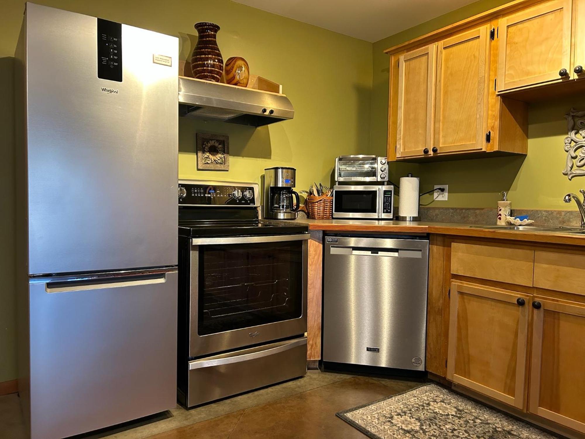 Mistisos Place Vacation Rentals 넬슨 외부 사진