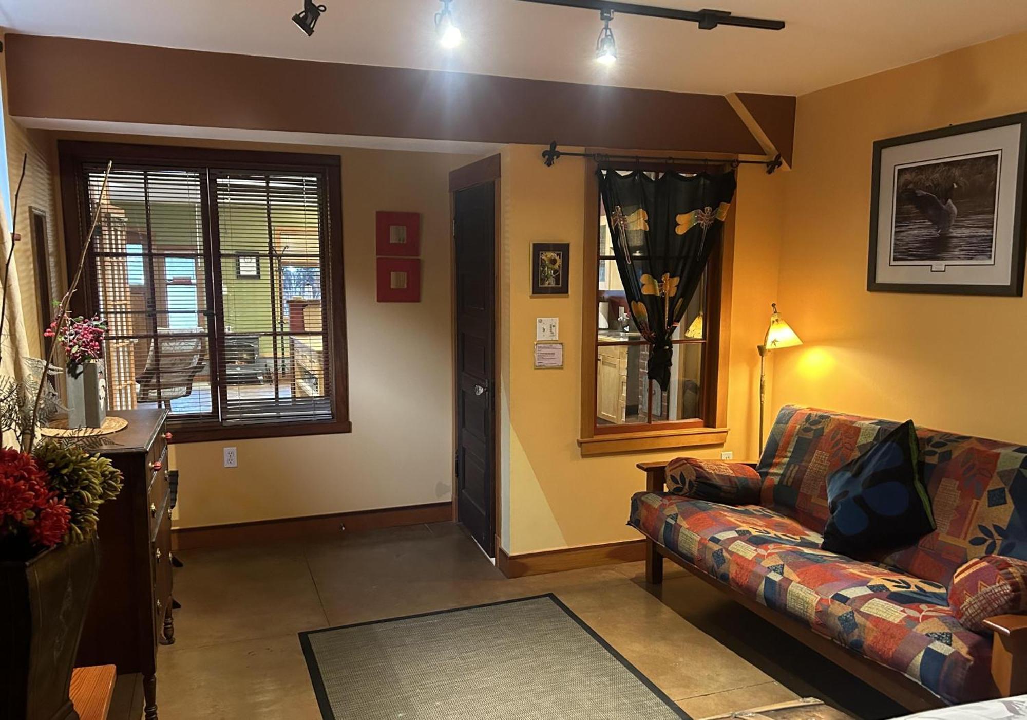 Mistisos Place Vacation Rentals 넬슨 외부 사진